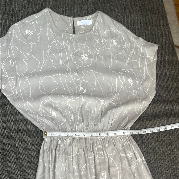 Oak + Fort Beige/Tan Midi Dress Lined Floral Pattern sz S - Picture 6 of 13